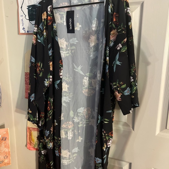 Boohoo floral kimono-new with tags! Never worn - Picture 6 of 7